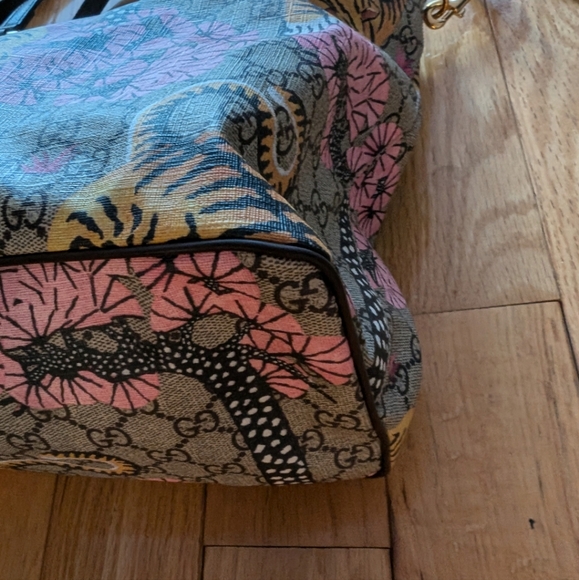 Authentic Rare Gucci Bengal Tiger Pink Crossbody Tote - Picture 7 of 9